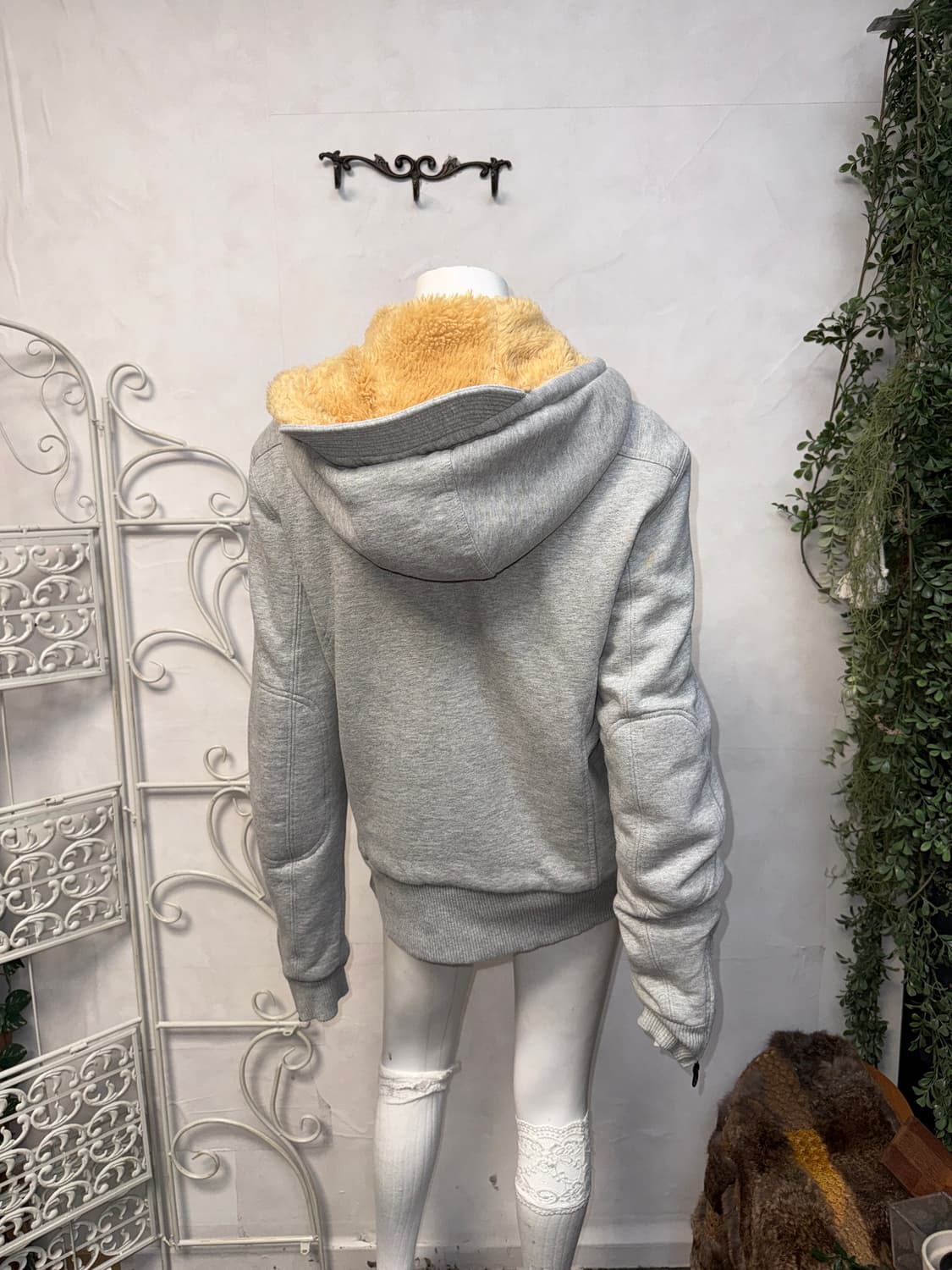 DIESEL gray line detail fur hood zipup 상품이미지9