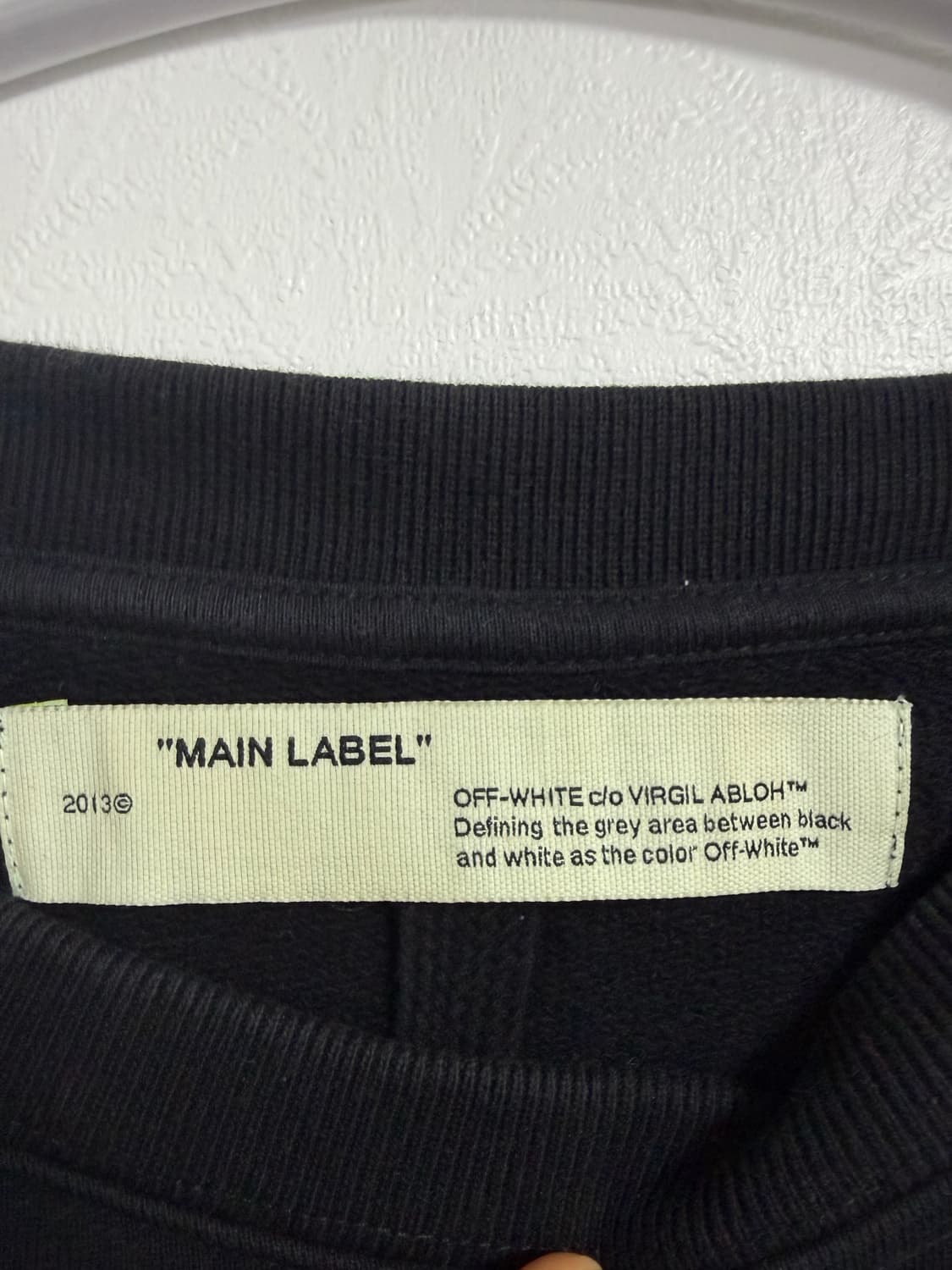 오프화이트 맨투맨 상품이미지3