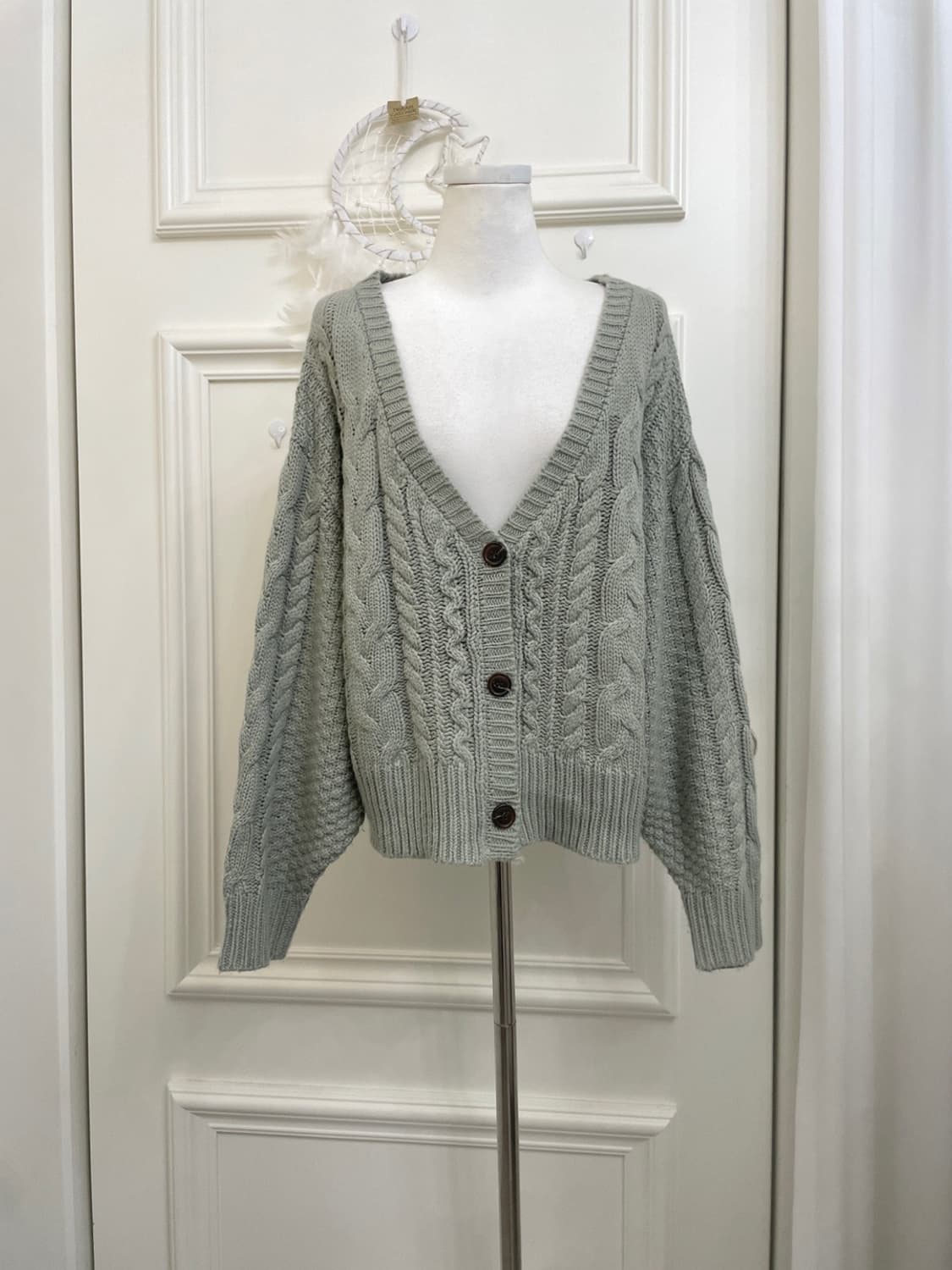 indi green twist loose cardigan(size-M) 상품이미지1