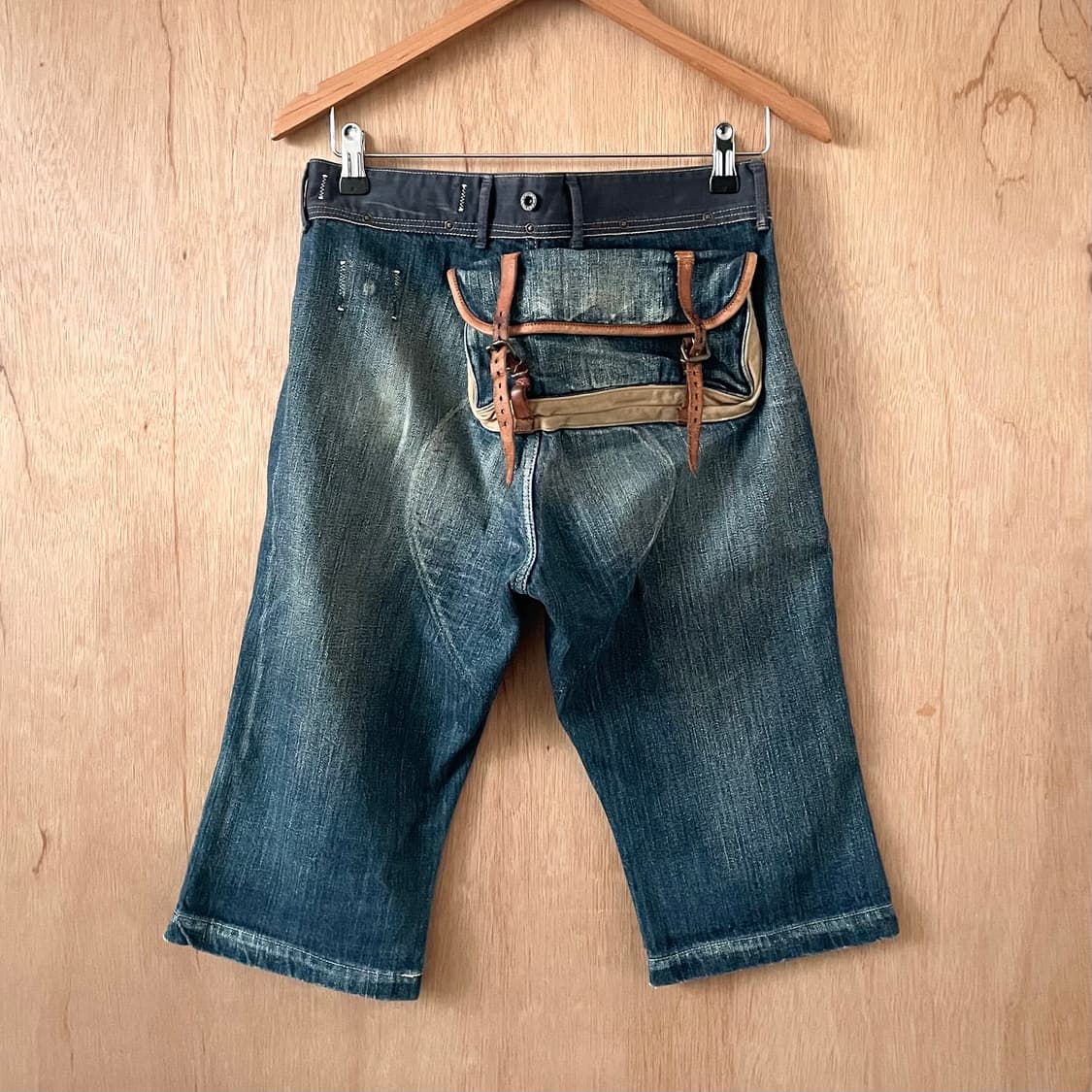 캐피탈 카메라백 데님 쇼츠 상품이미지6