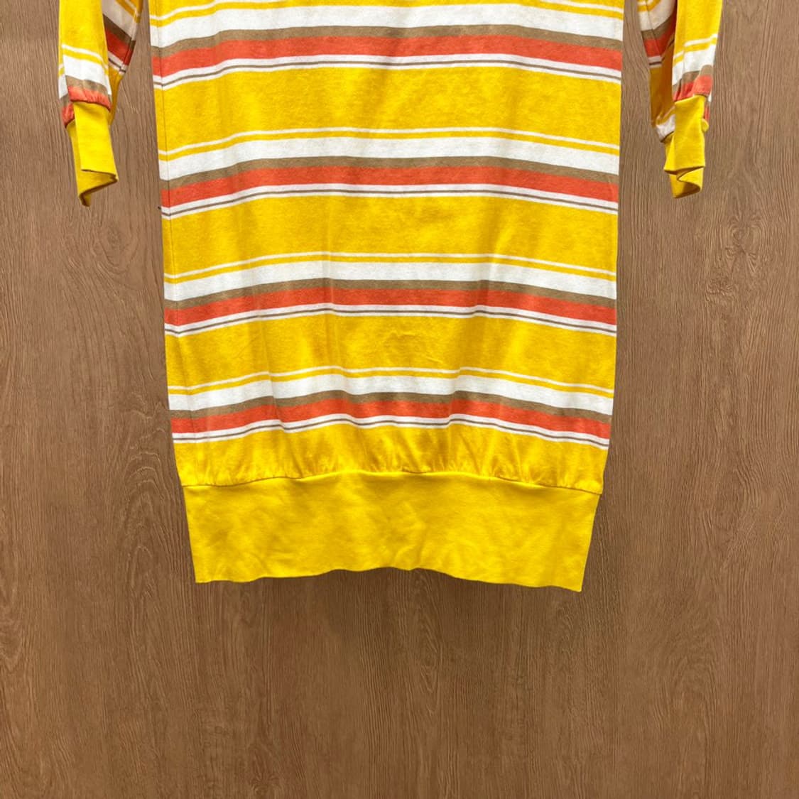 버버리 블루 라벨 7부 티셔츠 로고 자수 스트라이프 패턴 디테일 옐로우 상품이미지5