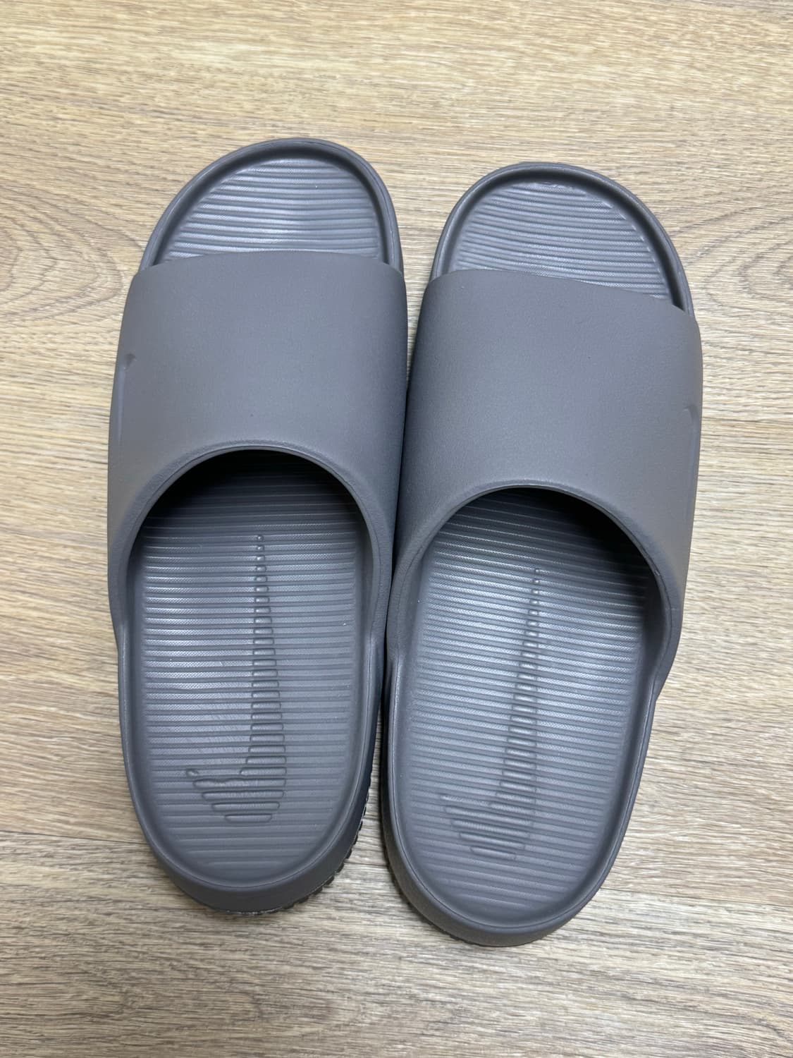 나이키 캄 슬라이드 플랫 퓨터 270 상품이미지2