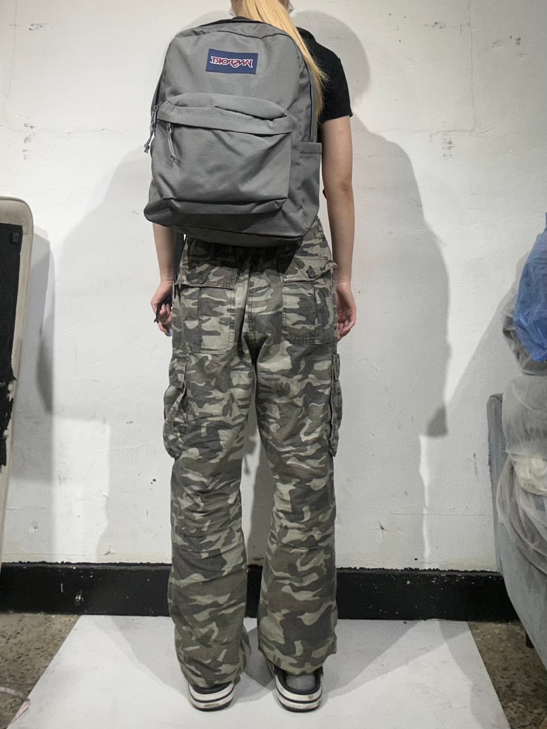 잔스포츠 그레이 백팩 가방 상품이미지3