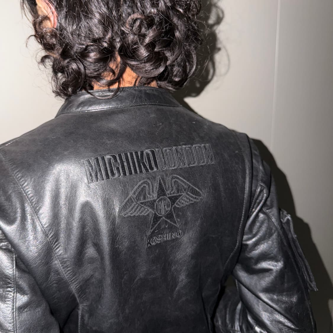 미치코  런던 레더 블루종 상품이미지4