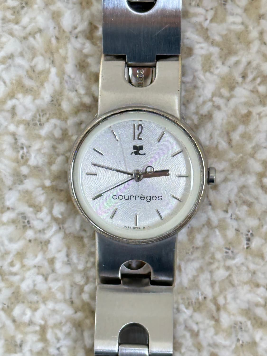 꾸레쥬 시계 상품이미지2