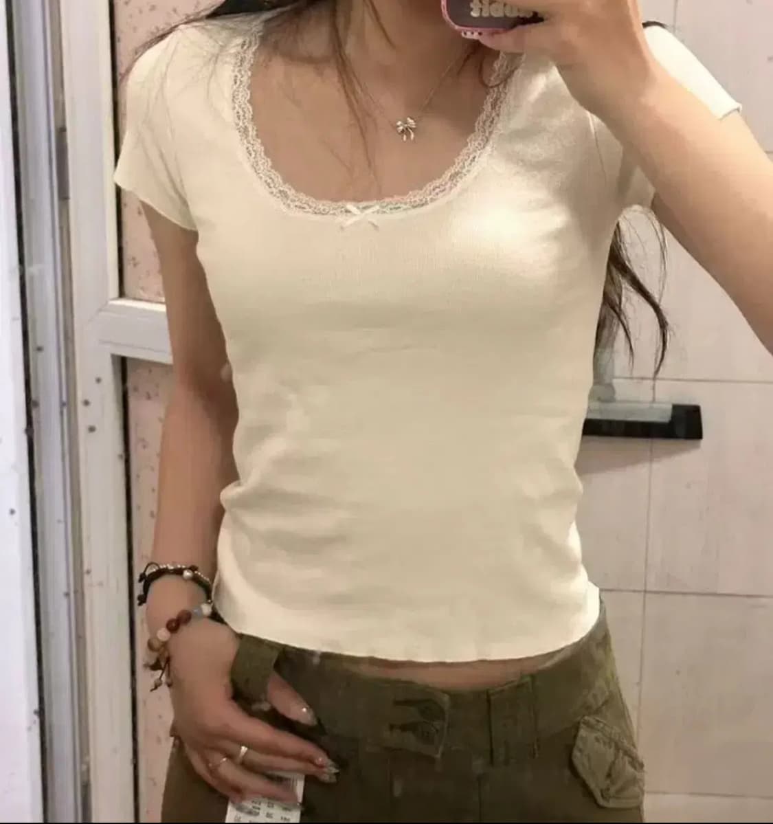 브랜디멜빌 스쿱넥 티셔츠 brandy melville 크림 상품이미지1