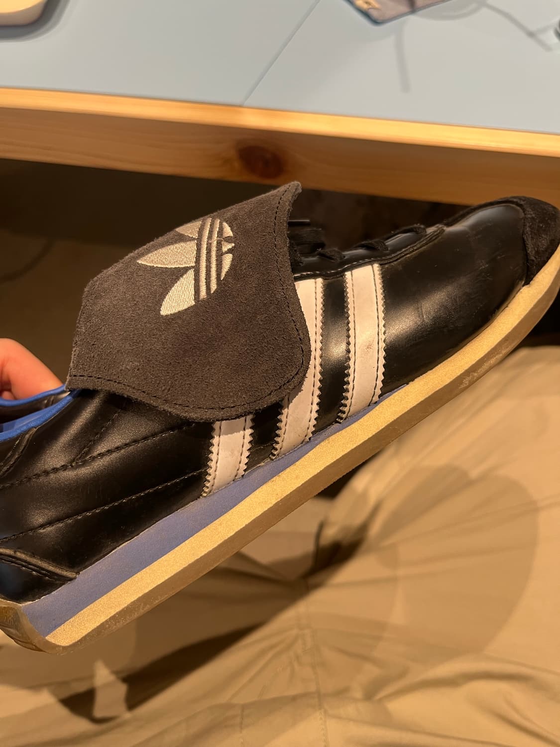 아디다스 예스아이씨 스니커즈 245 상품이미지5