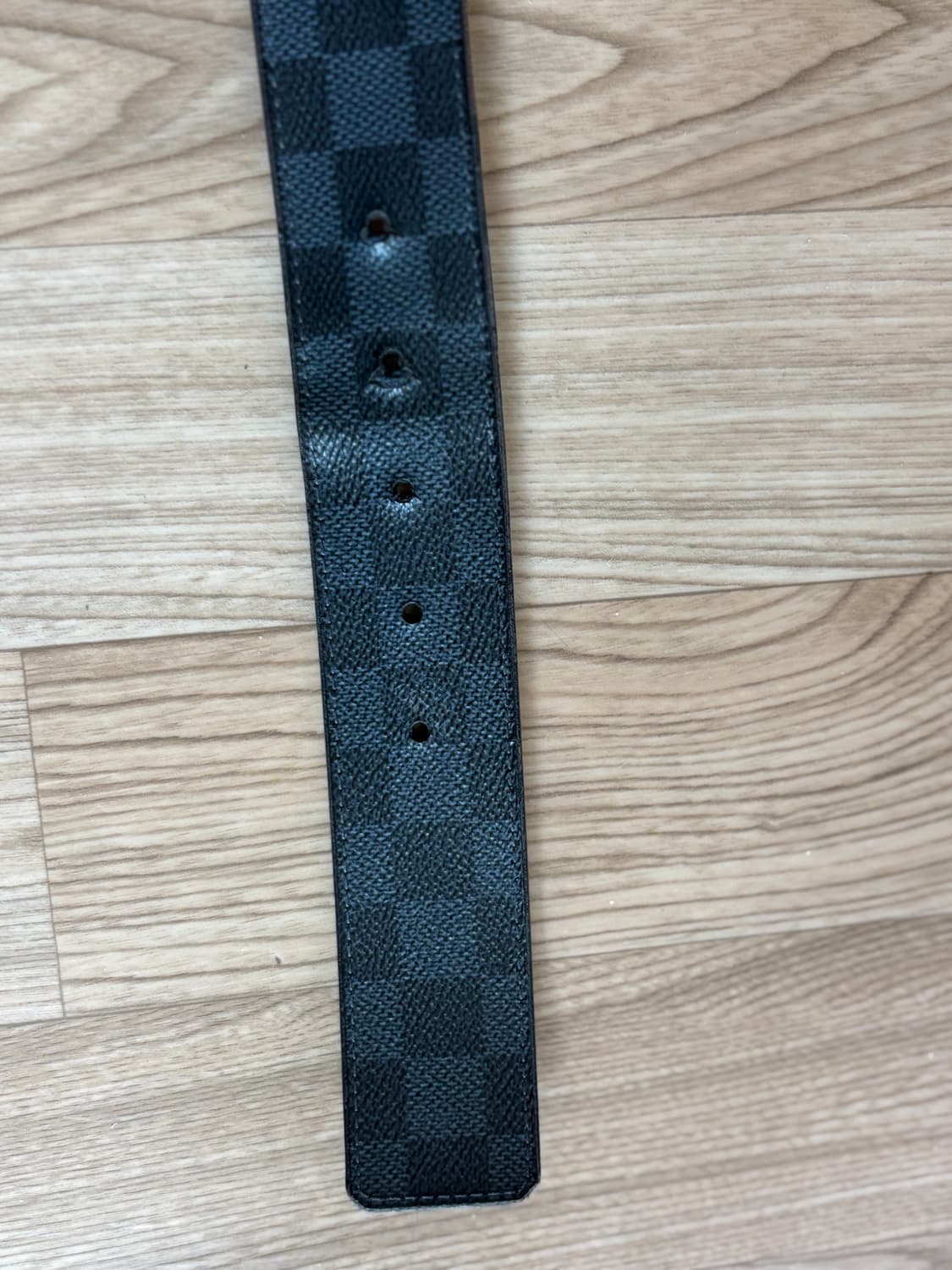 루이비통 다미에 LV 이니셜 벨트 블랙 상품이미지3