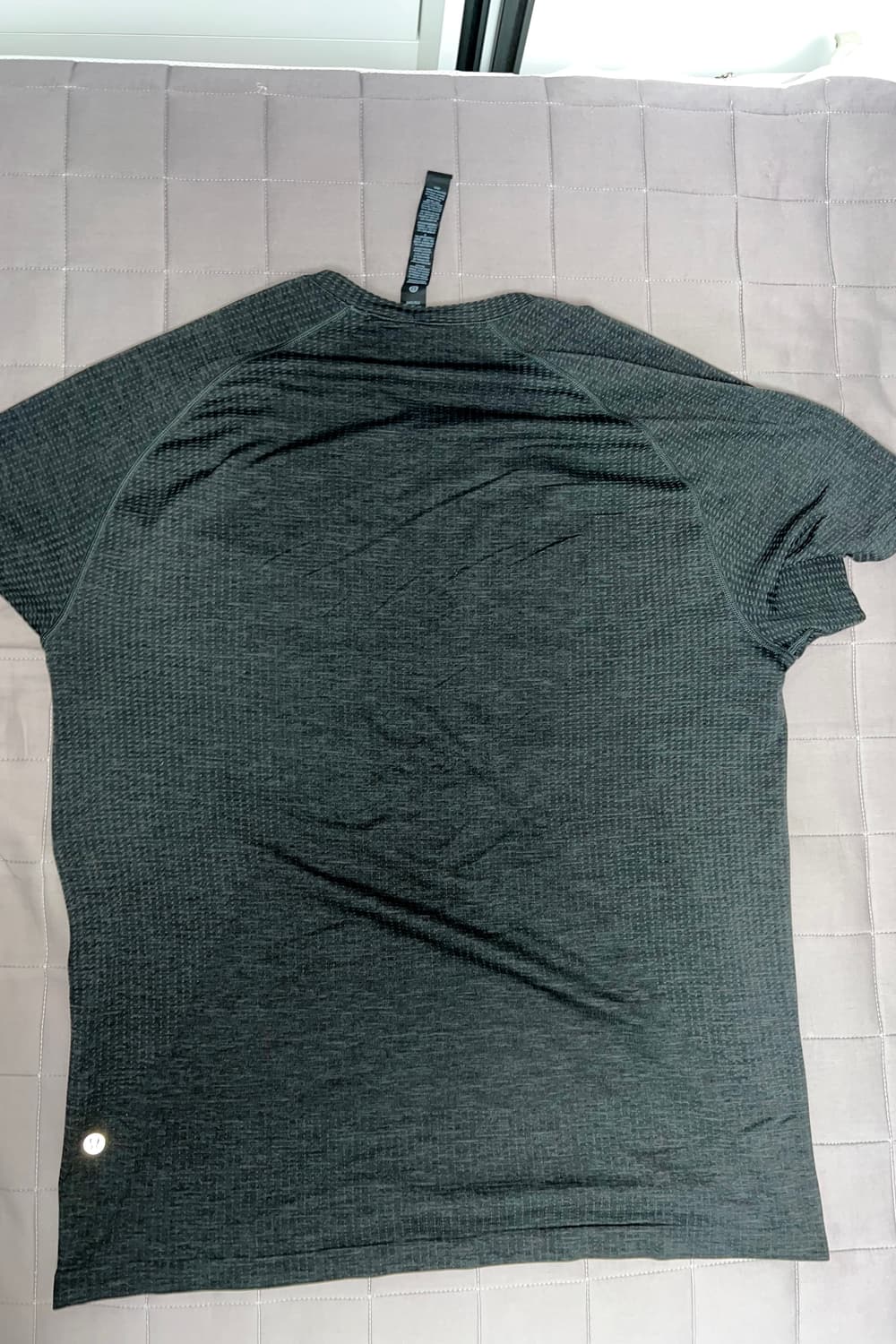 룰레레몬 메탈 벤트 테크 티셔츠 상품이미지2