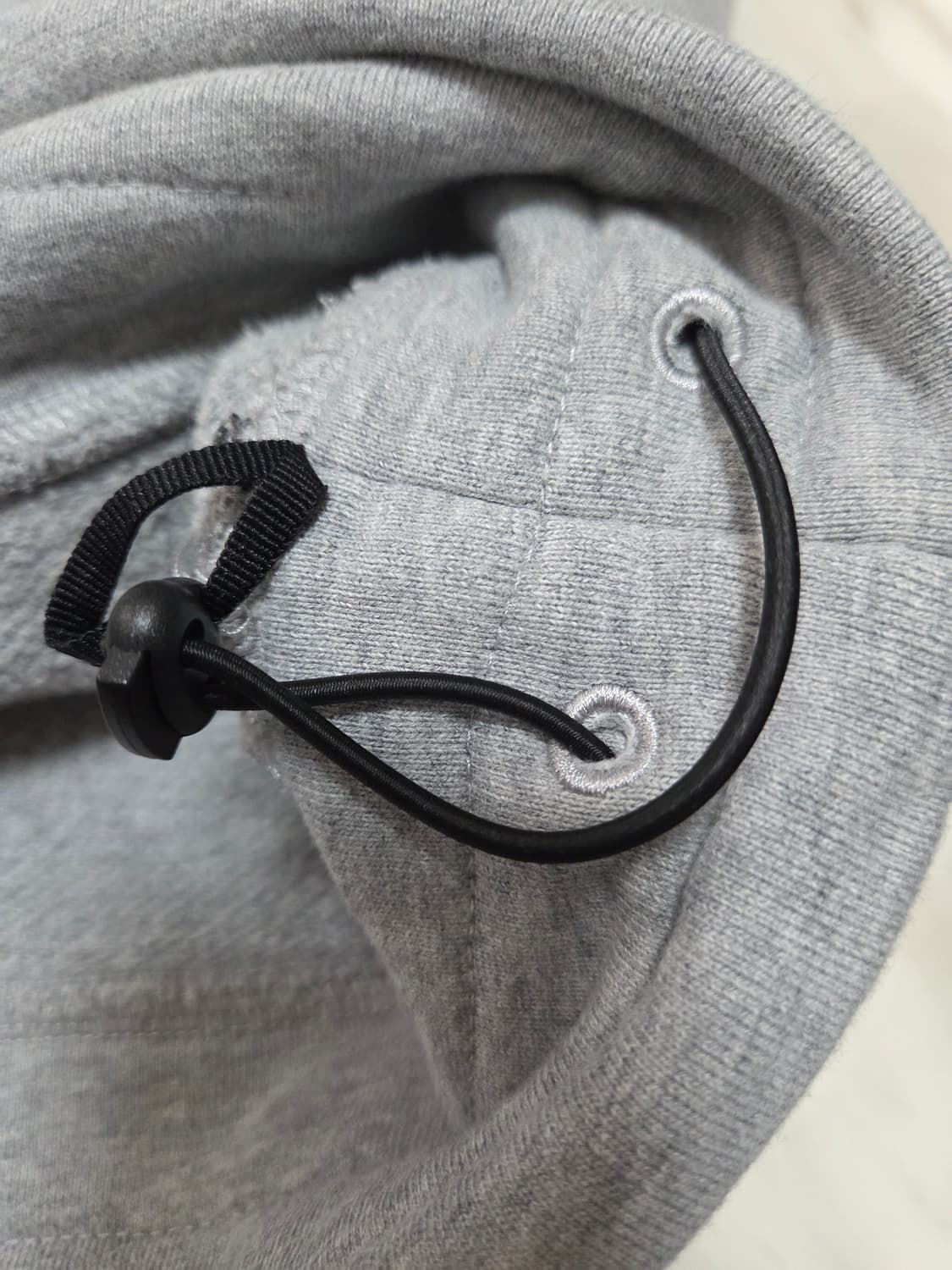 씨피컴퍼니 지퍼 포켓 플리스 맨투맨 상품이미지9