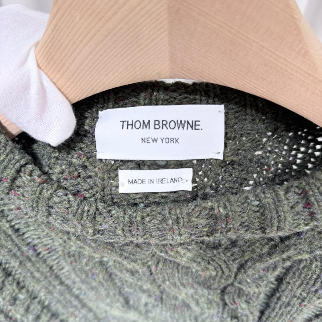 (A+/5) / 톰브라운 아란 사선완장 케이블 니트 다크 그린 상품이미지4