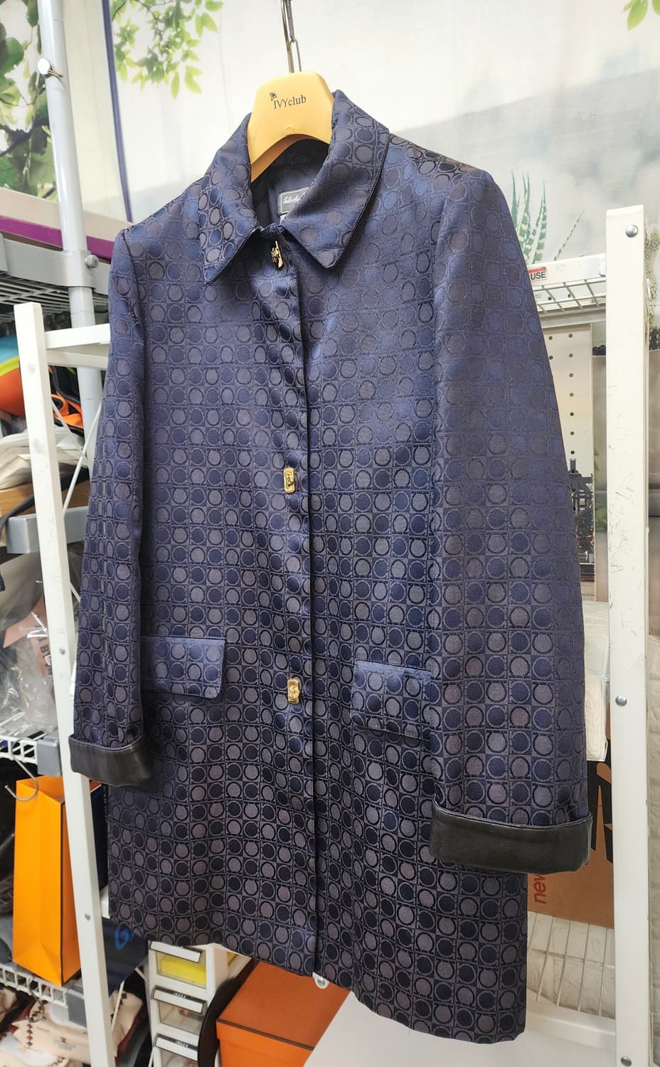 살바토레 페라가모 간치니 여성자켓 66 가죽트리밍 간절기 롱자켓 AD44 상품이미지2