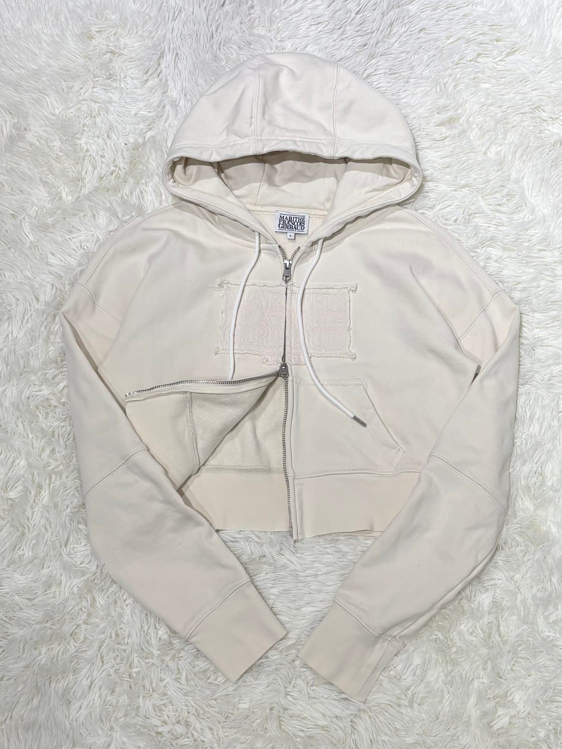 마리떼프랑소와저버 빅로고 크롭 투웨이 후드집업 상품이미지6