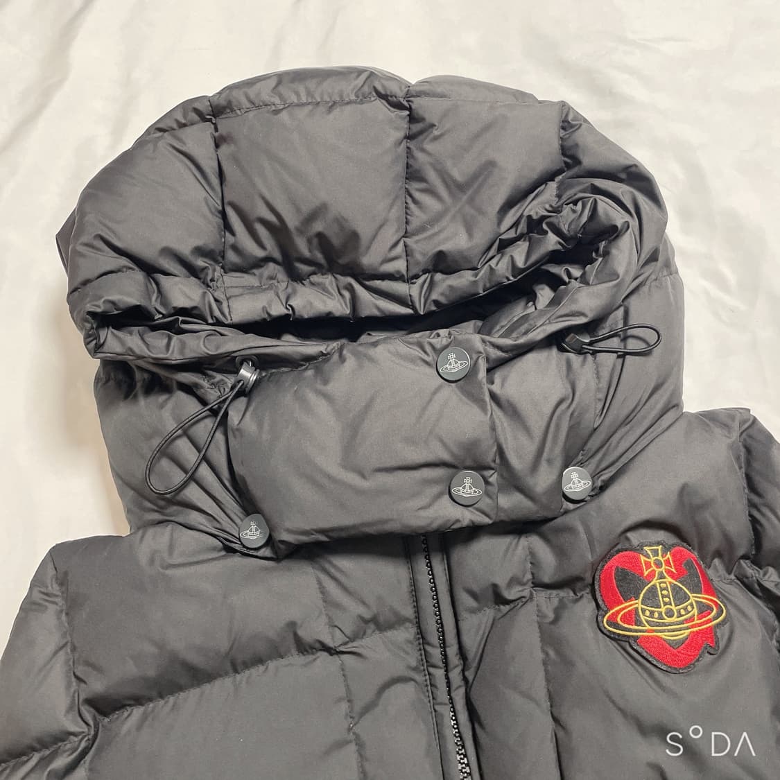 비비안웨스트우드 블랙 패딩조끼 점퍼 상품이미지3