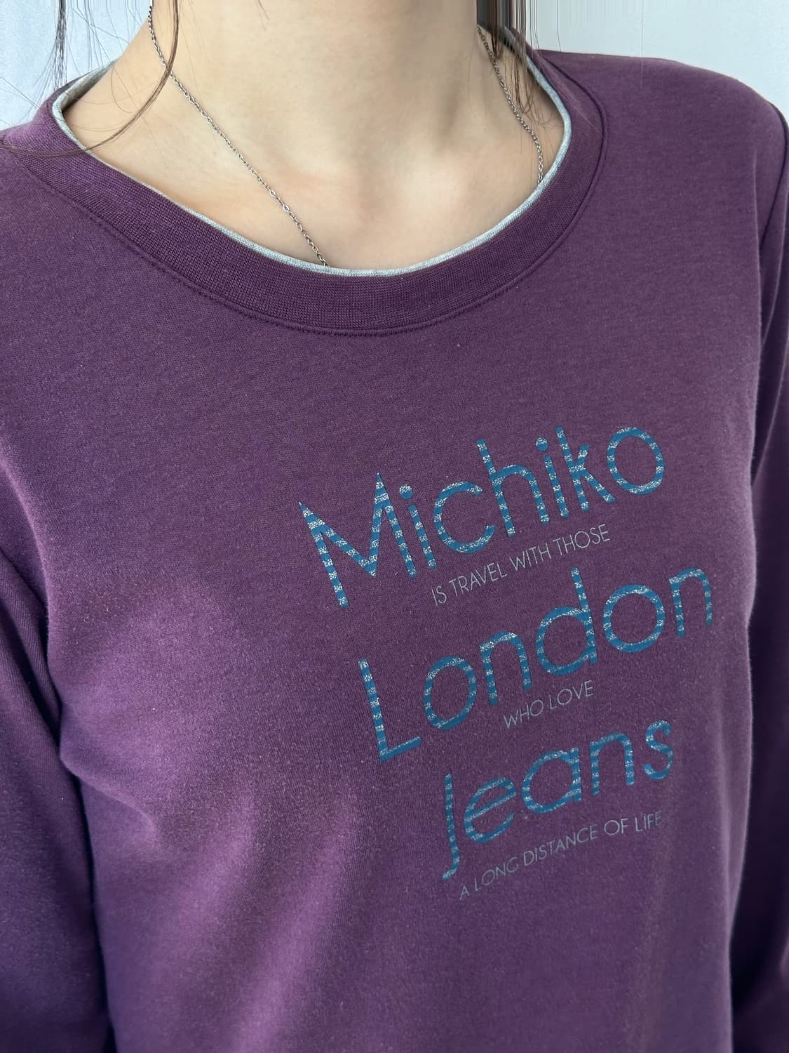 Michiko London Jeans 퍼플 티셔츠  상품이미지2