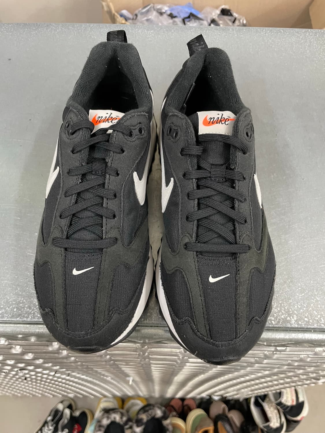 나이키 에어맥스 던 블랙 서밋 화이트 245 상품이미지5