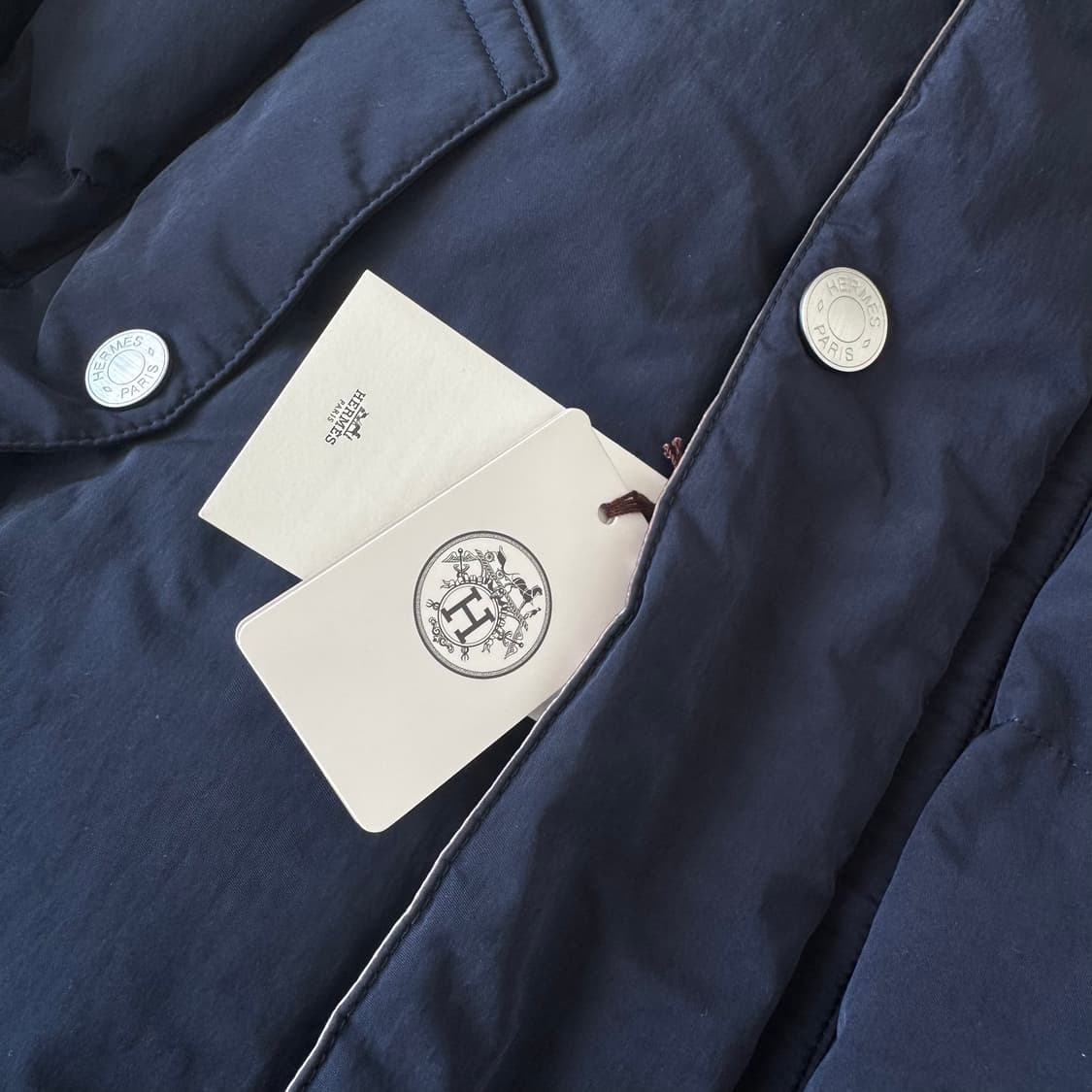 HERMES [역작, 미사용] 에르메스 끝판왕 프랑스산 다운코트 네이비 상품이미지7