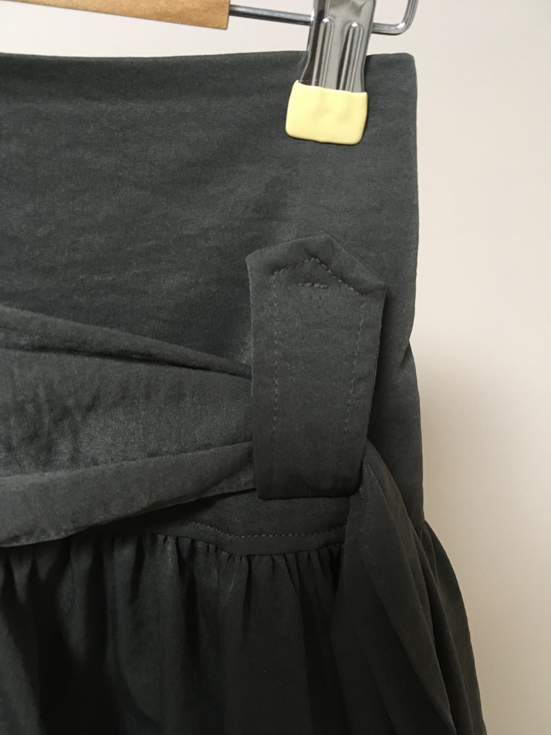 히피디피 차콜 스커트 상품이미지4