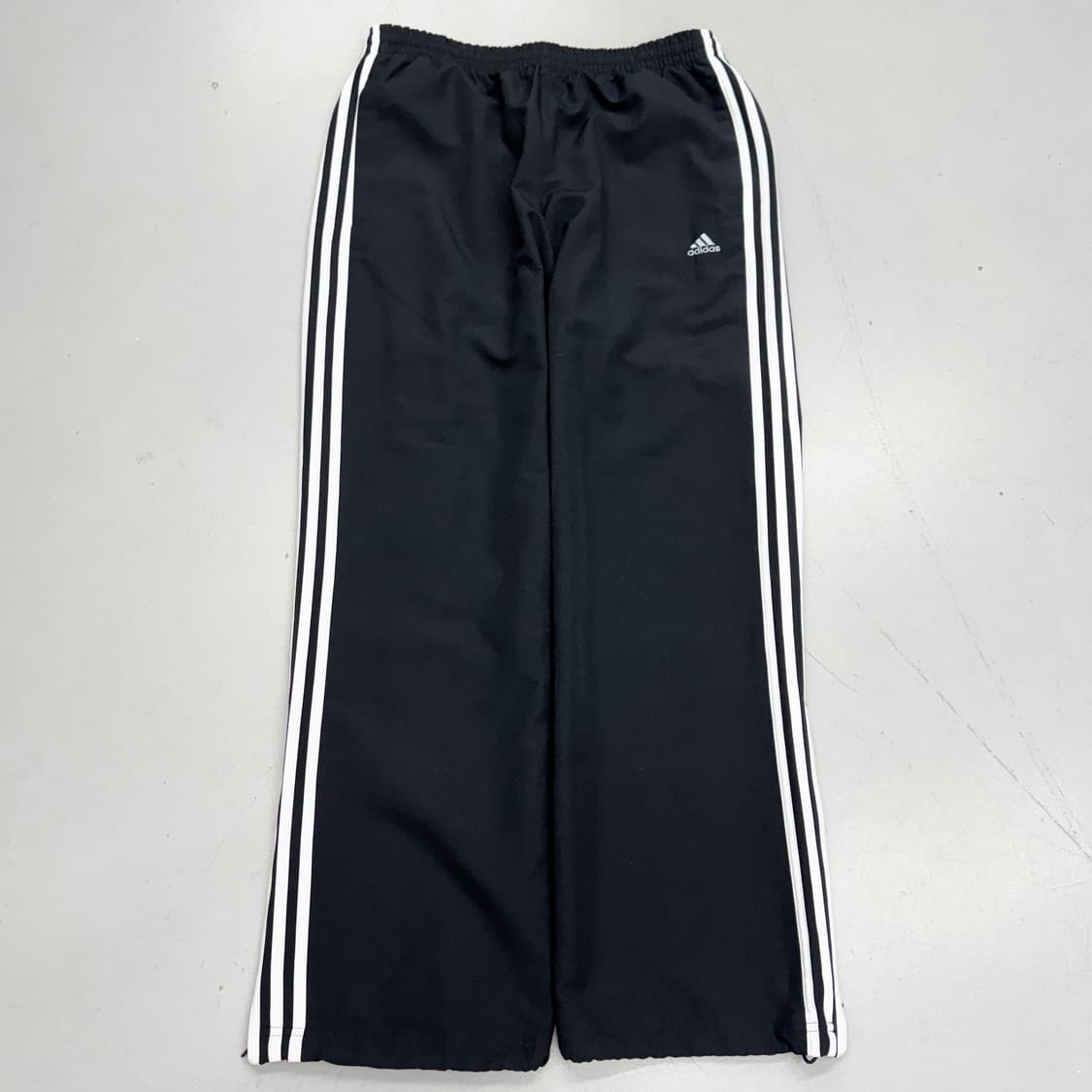 아디다스 00s 삼선 올드스쿨 와이드 바람막이 트랙팬츠 상품이미지2