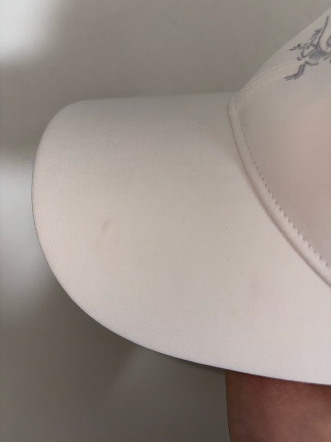 아크테릭스 스몰 버드캡 화이트 상품이미지3