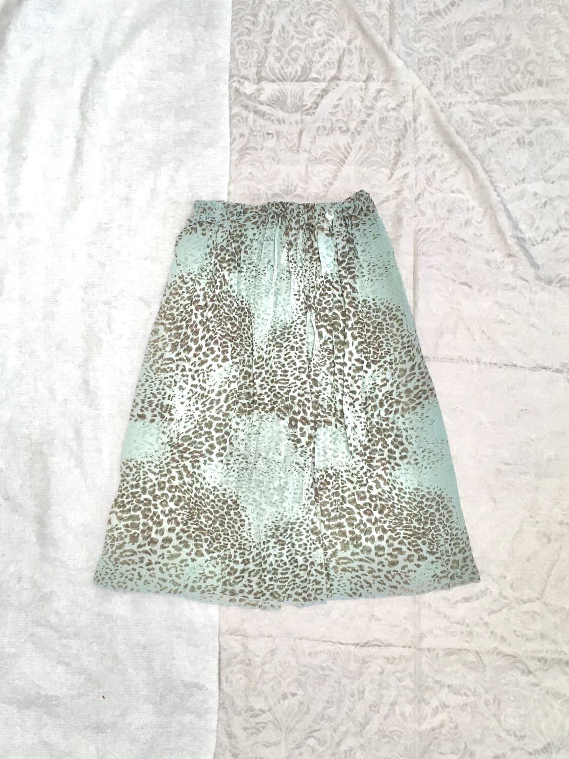 옥색 오리엔탈 호피 새틴 스커트  상품이미지4