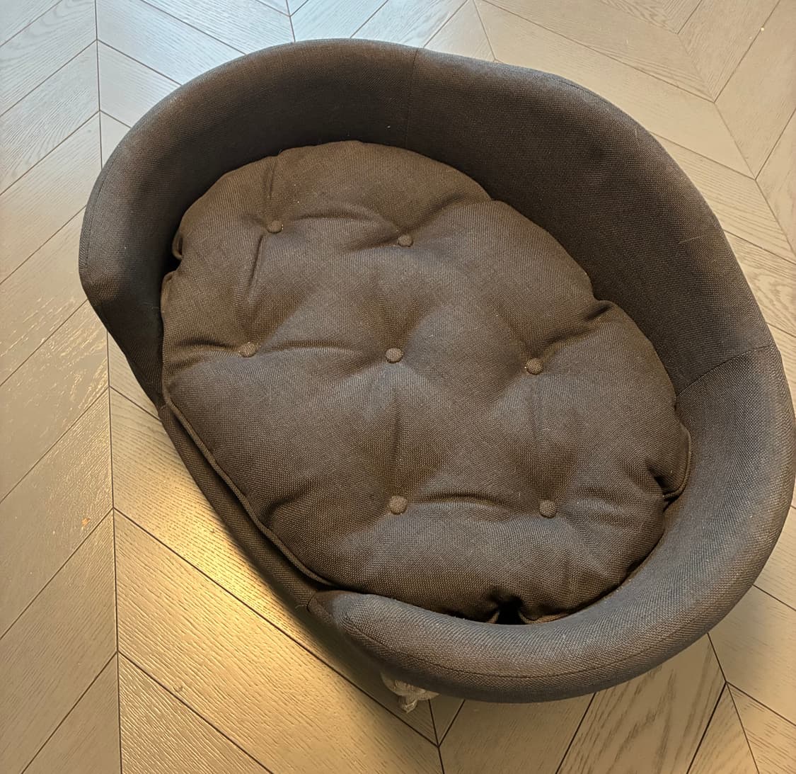 로드 루 강아지 침대 Antoinette Fusilli Pet Sofa  상품이미지1