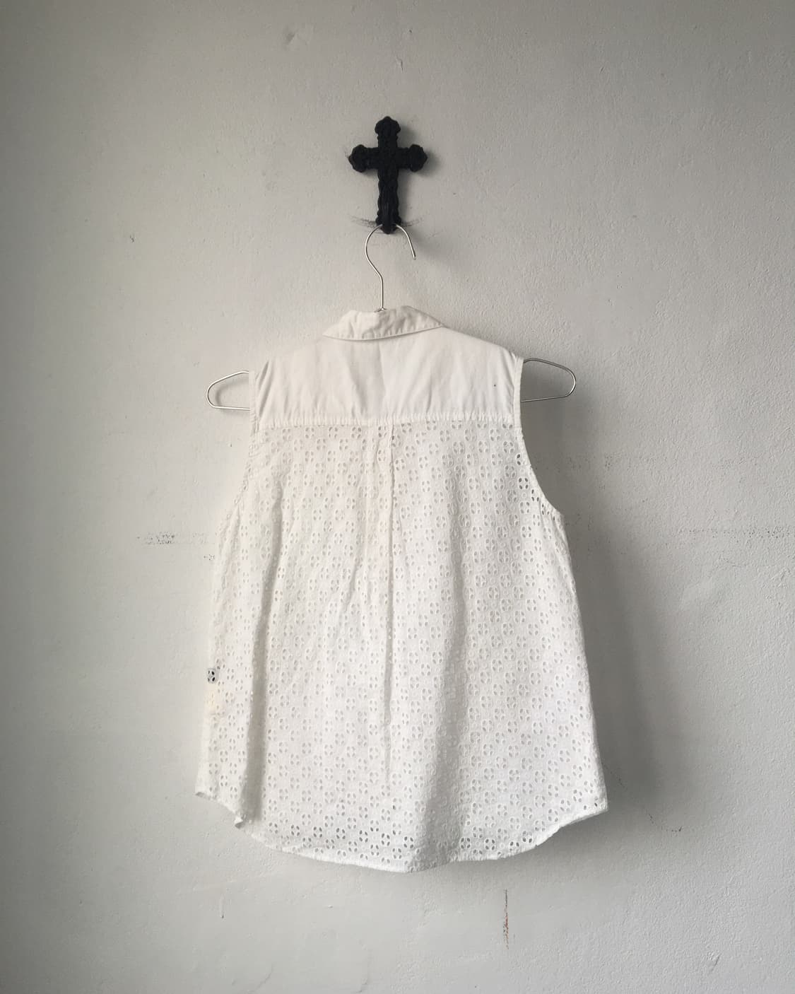 Punching pattern sleeveless 상품이미지5