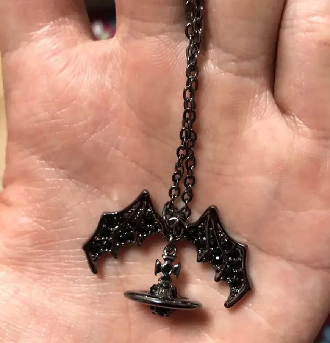 비비안웨스트우드 박쥐 목걸이 상품이미지3