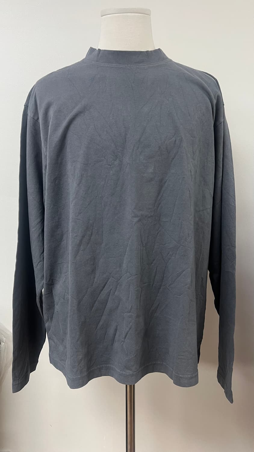 (새상품)이지갭 롱슬리브 티셔츠 다크그레이 L 상품이미지3