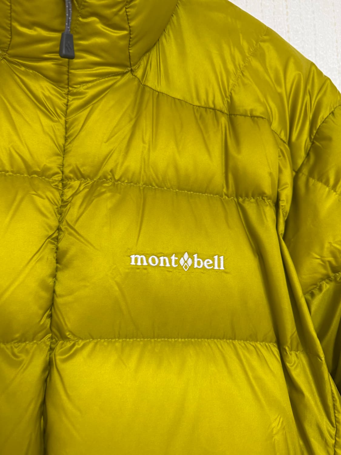 몽벨 라이트알파인 오일 옐로우 1회착 팝니다. 상품이미지4