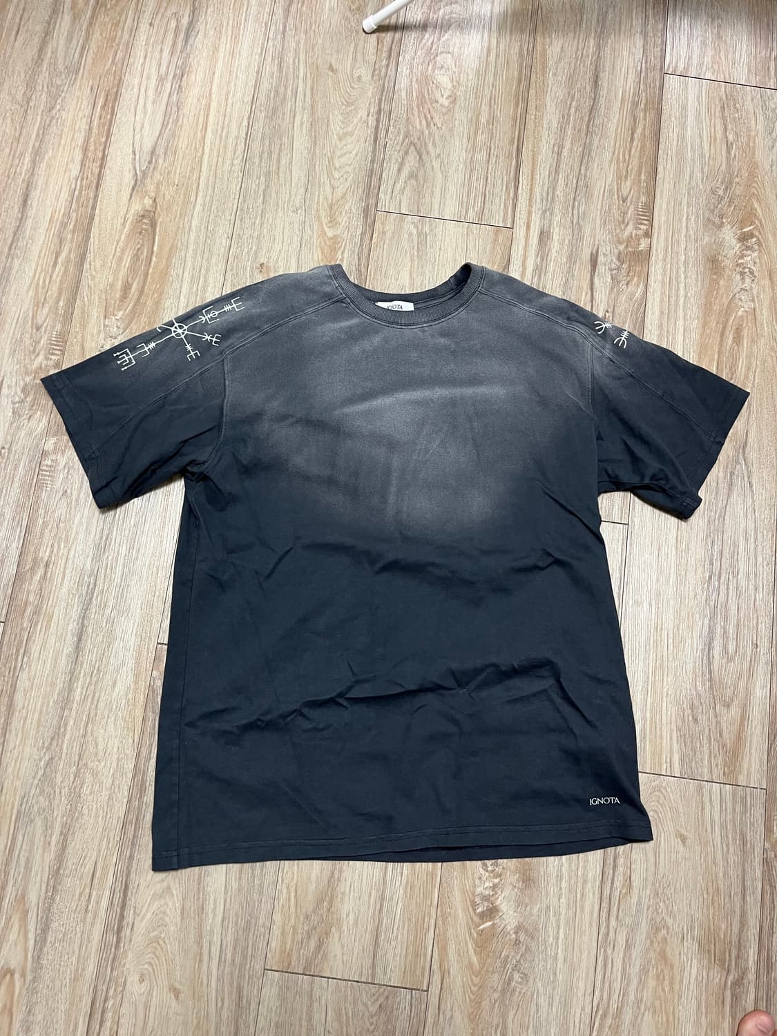 이그노타 반팔티 m 상품이미지1