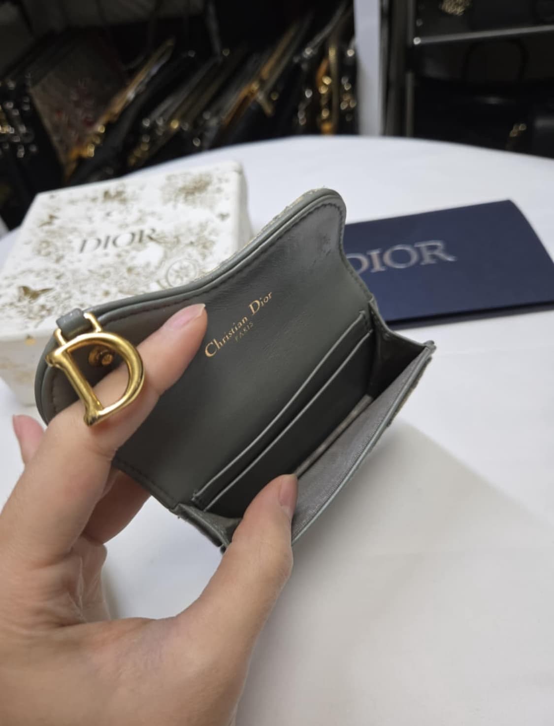 디올 오블리크 새들 지갑 (그레이) (풀박 구성) (감정 ⭕️) 상품이미지6