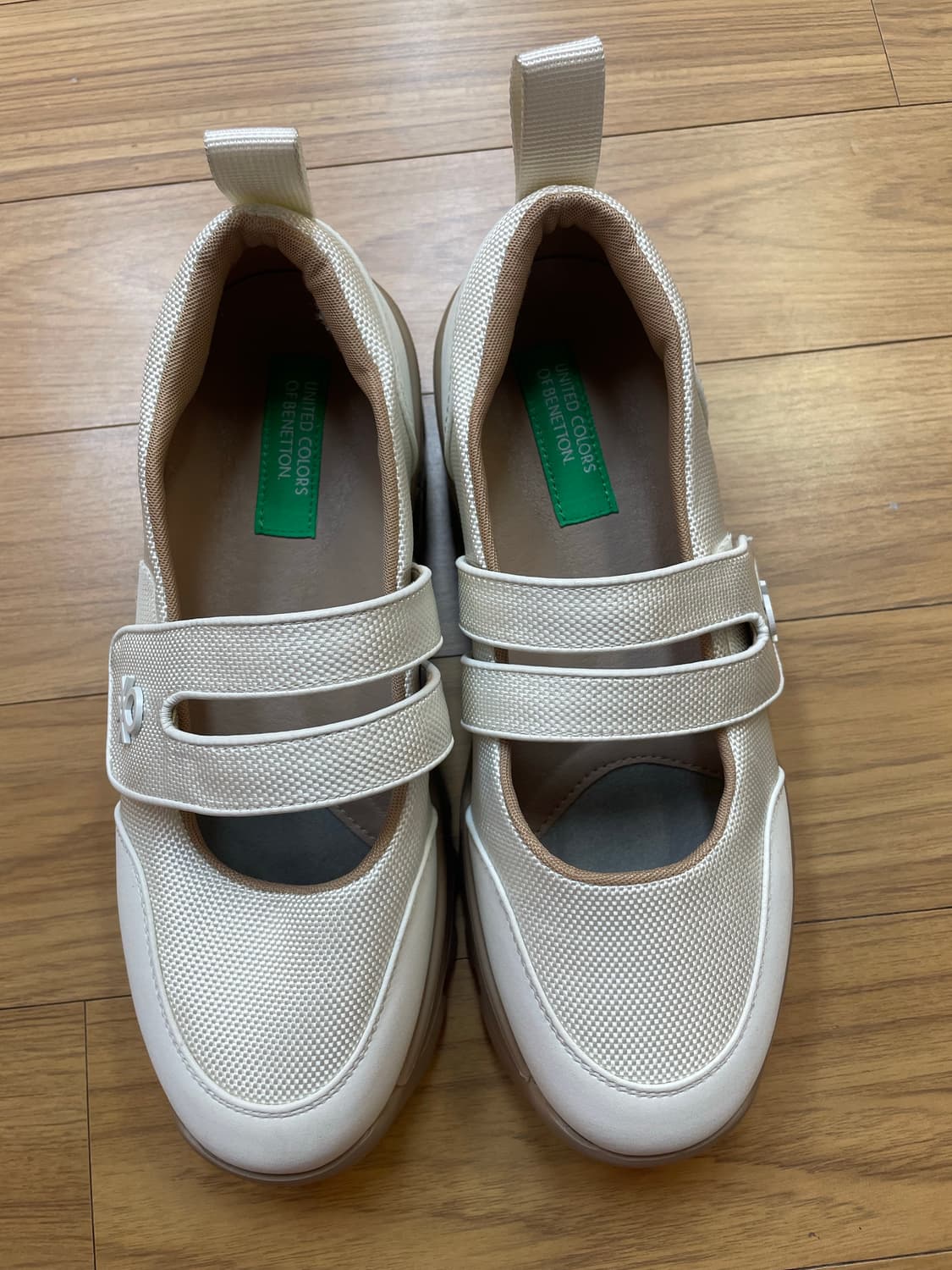 베네통 메리제인 슈즈 아이보리 240mm 상품이미지1