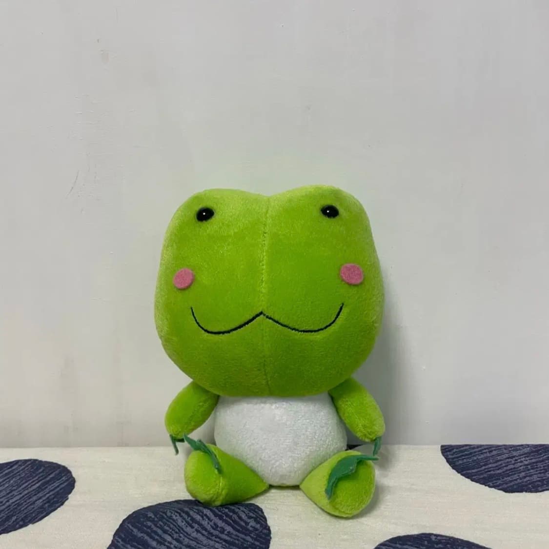 발그레 웃는 개구리 인형 상품이미지1