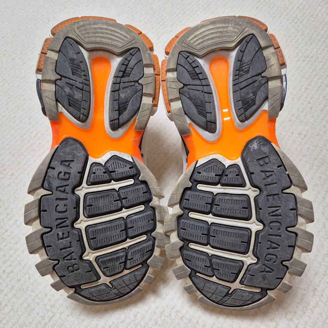 [명품스니커즈🔥] 39 발렌시아가 트랙 스니커즈 흰주 상품이미지4