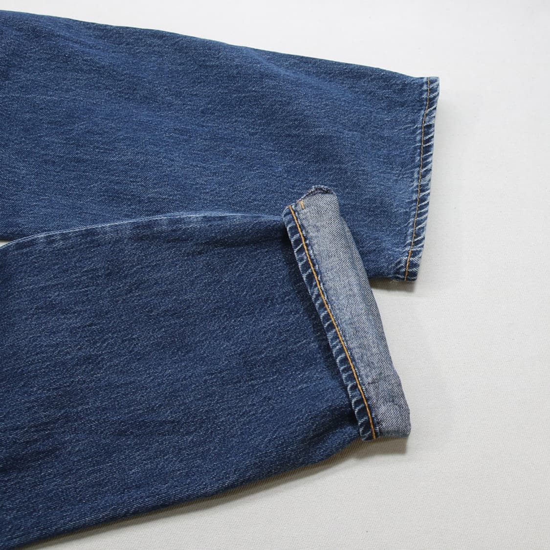 (착용컷) 리바이스 타입원 데님 팬츠 (남성용 33.5) 상품이미지9