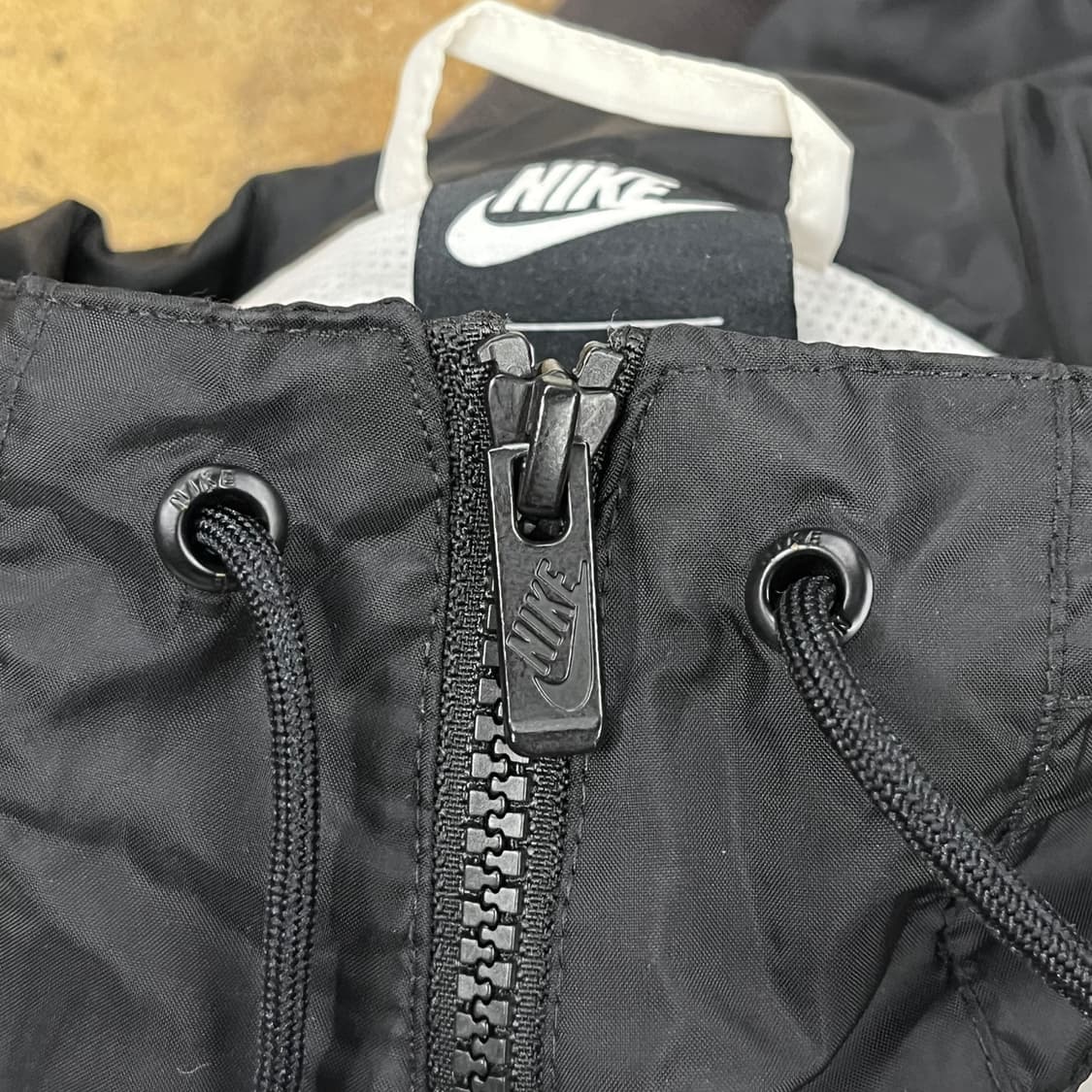 [정품/XL] 나이키 바람막이 블랙 화이트 b18 상품이미지7
