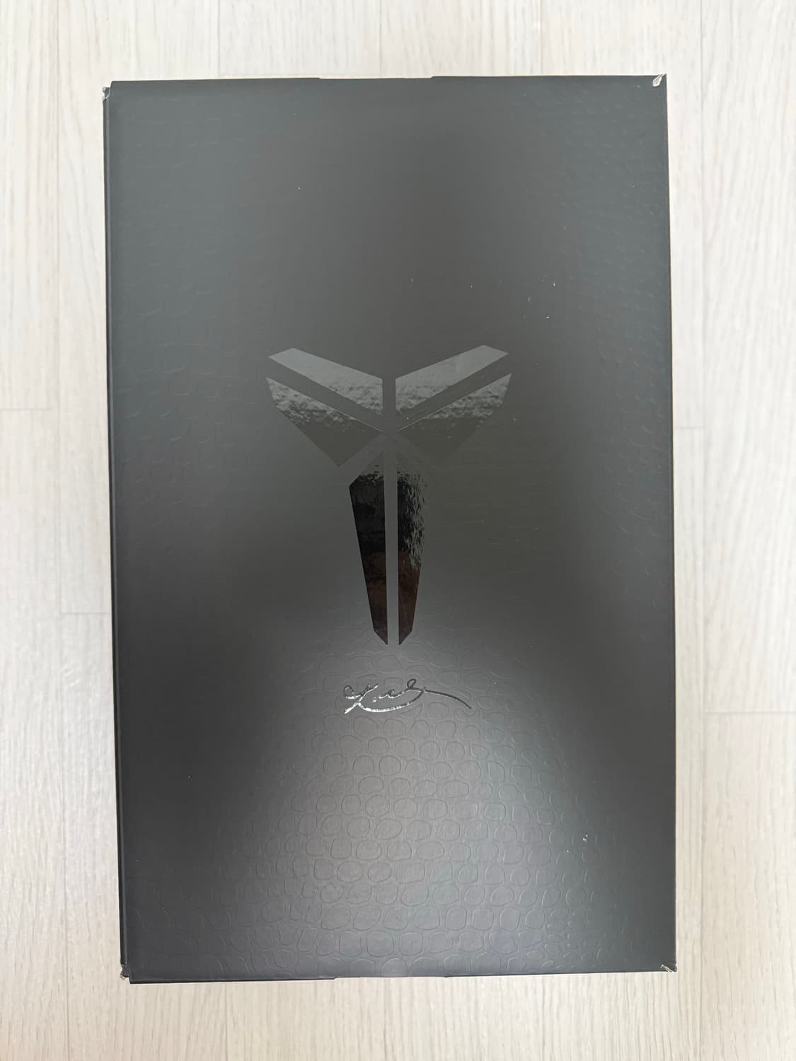 코비 11 프로트로 맘바 데이 260mm + 스팔딩 블랙골드 농구공 상품이미지7