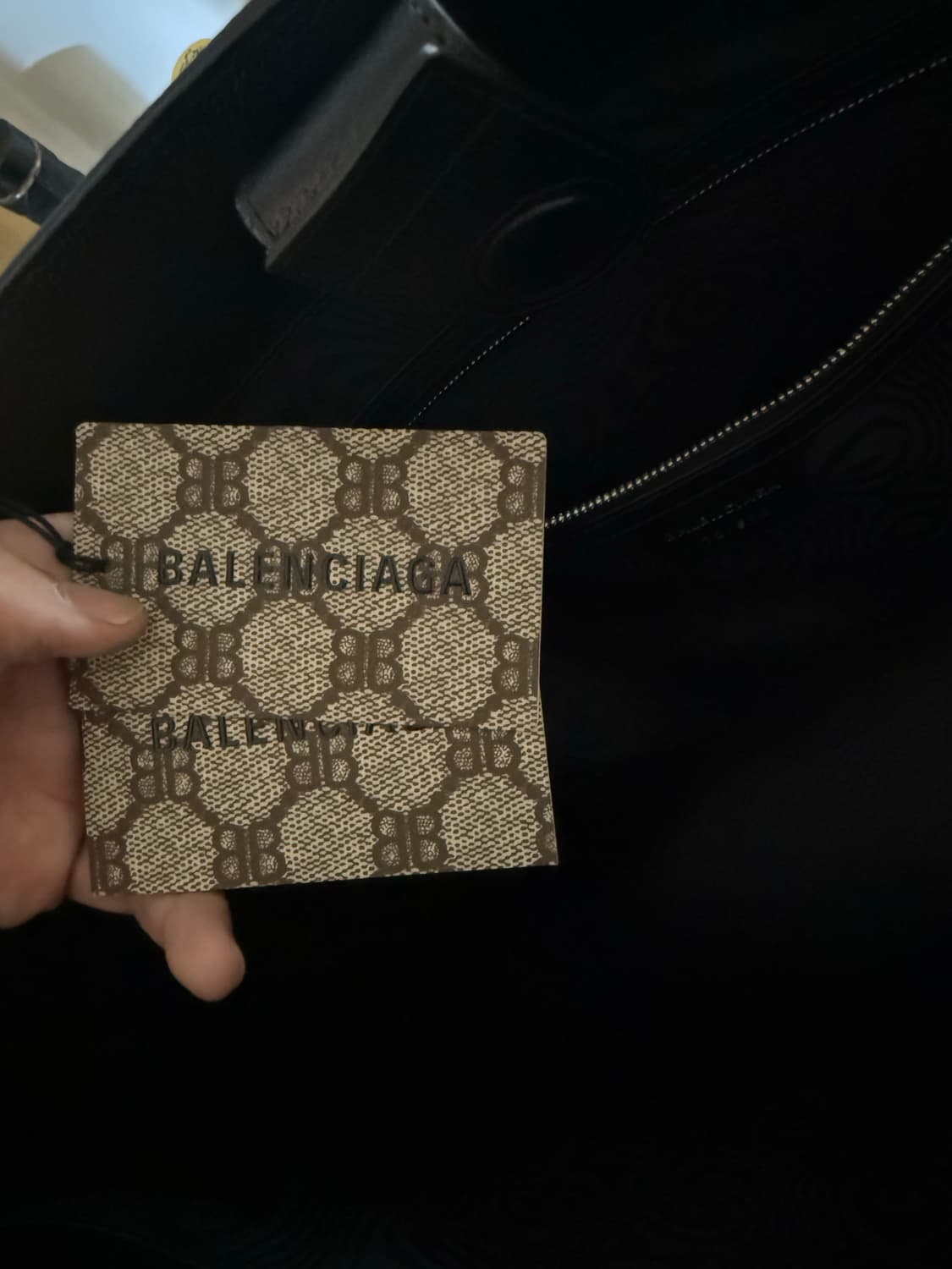 발렌시아가 x 구찌 토트백 상품이미지2