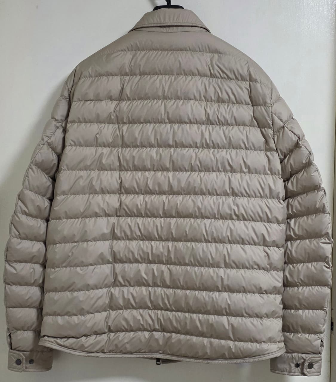 25SS 몽클레르 부르동 다운 셔츠 자켓 라이트 베이지 / 5 상품이미지4