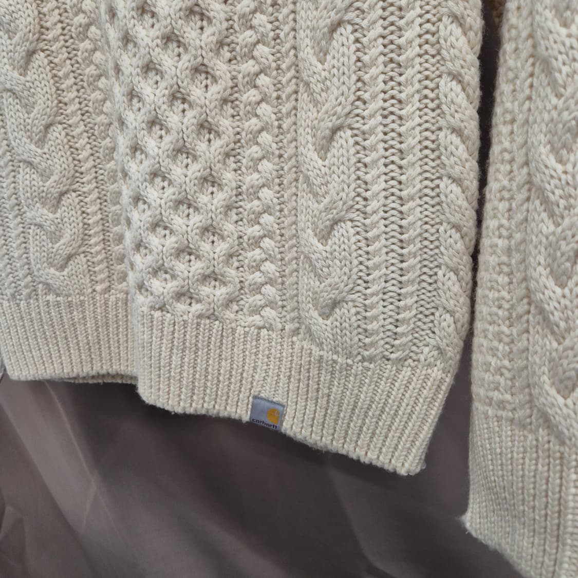 칼하트 아이보리 케이블 니트 스웨터 S 상품이미지3