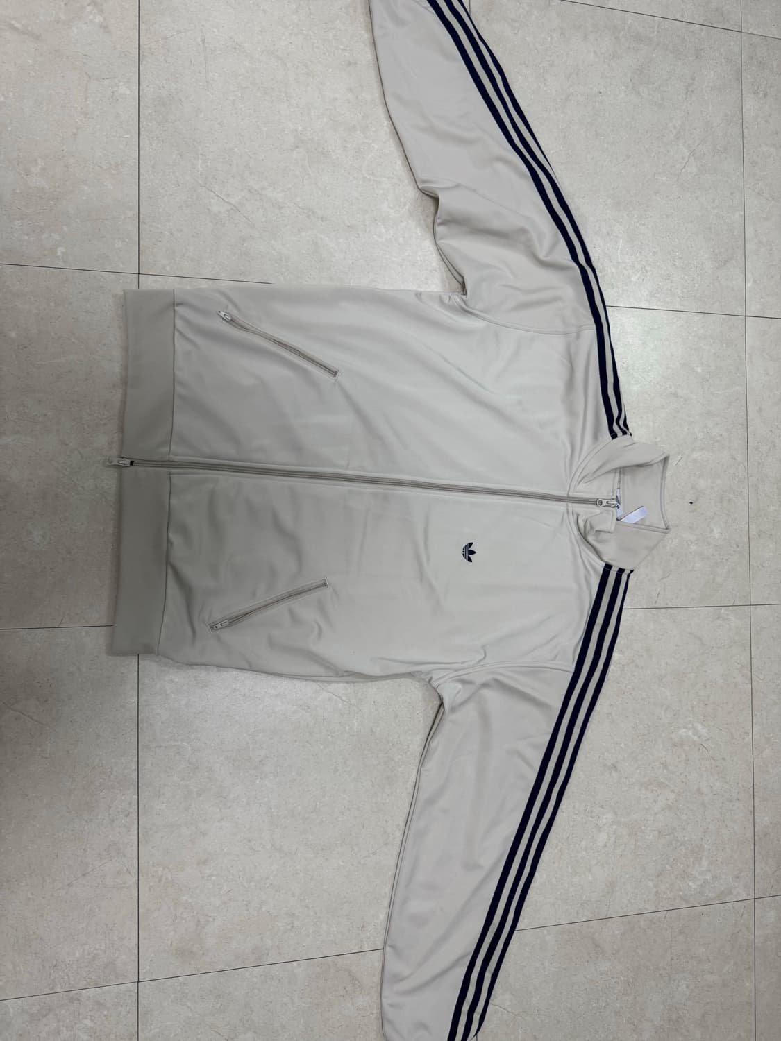 아디다스 오리지널스 베켄바우어 트랙 탑 블리스  s사이즈 상품이미지1