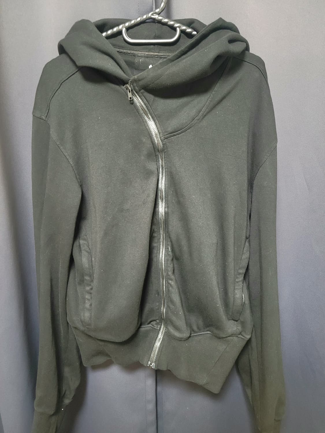 누마레 이이 사선 후드집업 상품이미지1