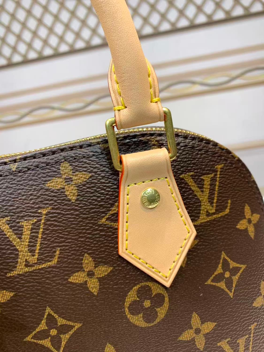 루이비통 알마 BB 모노그램 상품이미지5