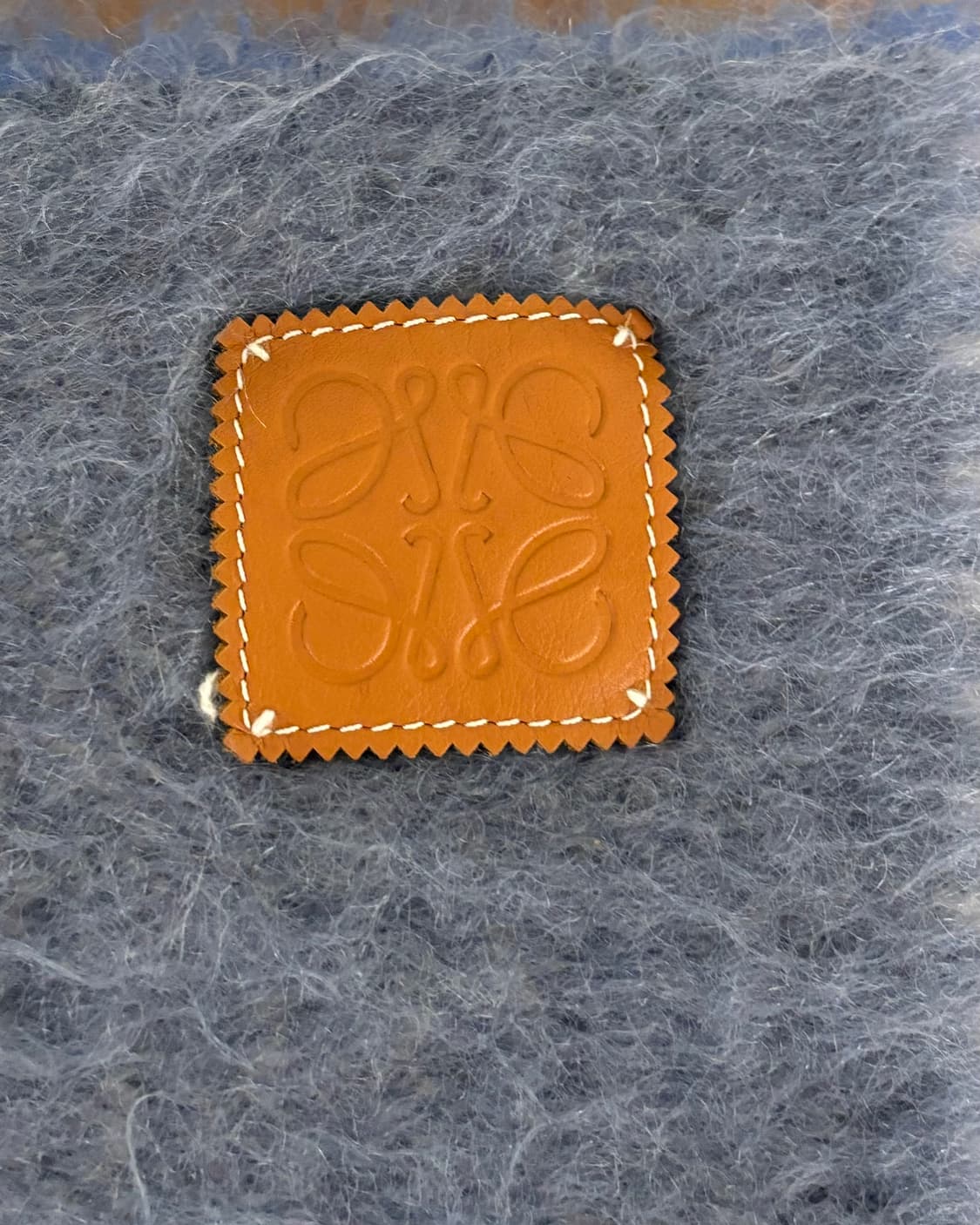 로에베 모헤어 및 울 혼방 스카프 상품이미지5