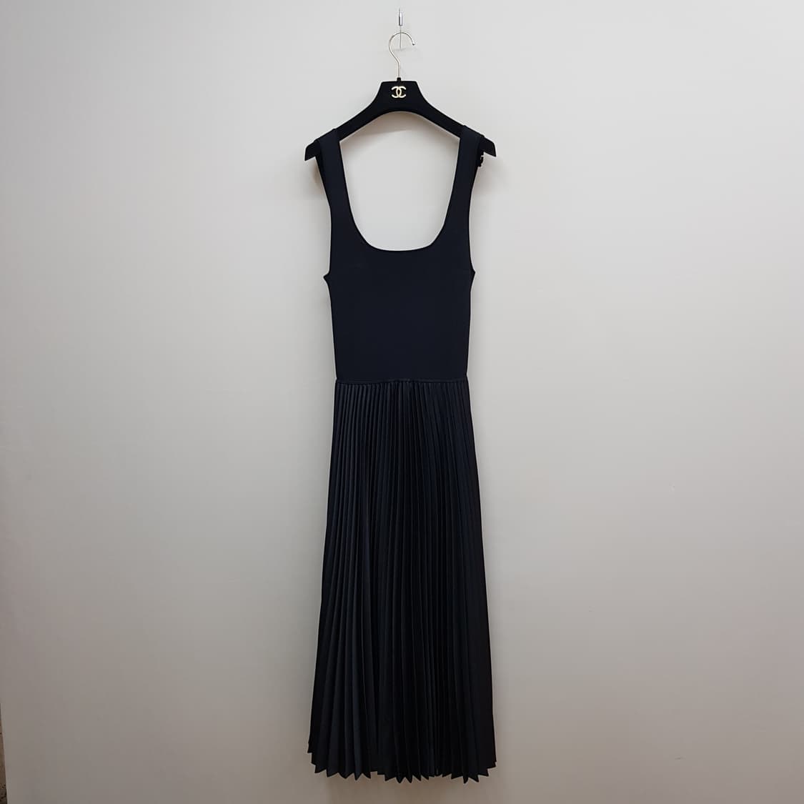 Theory 띠어리 플리츠 스커트 니트 슬리브리스 롱 원피스 M사이즈 상품이미지2