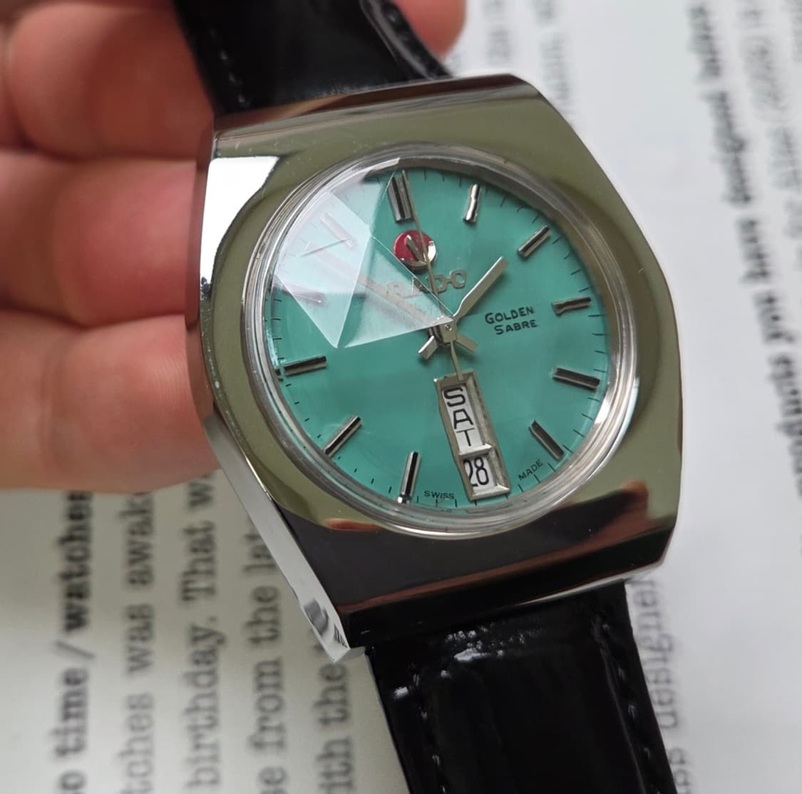 빈티지 라도 골드사브레 컷유리(각유리) 애플민트 데이데이트 오토매틱  상품이미지9