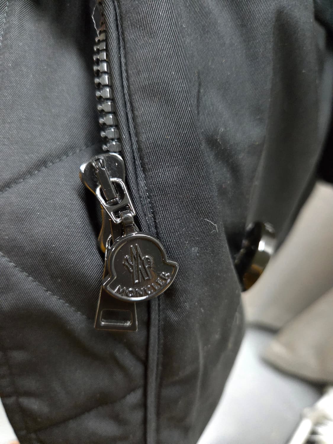 정품)몽클레어여성85~90 최상급 상품이미지6