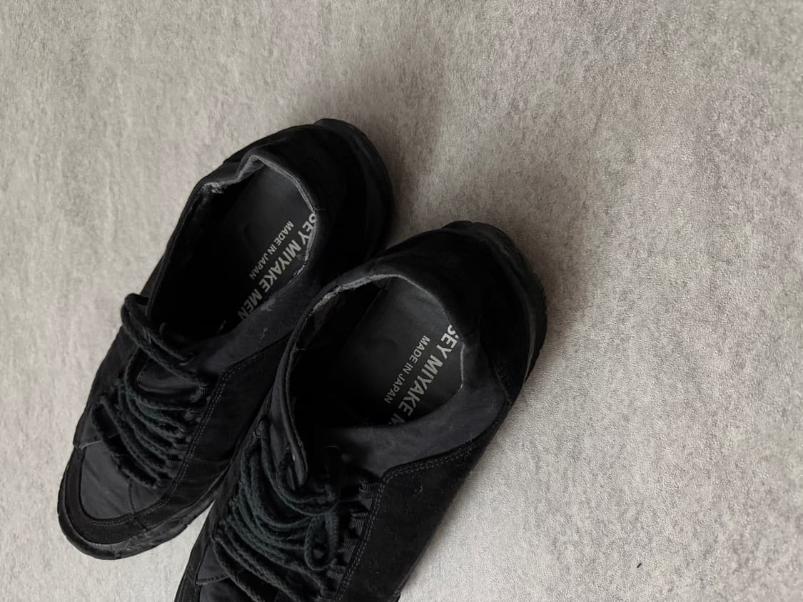 이세이미야케 스니커즈 상품이미지5