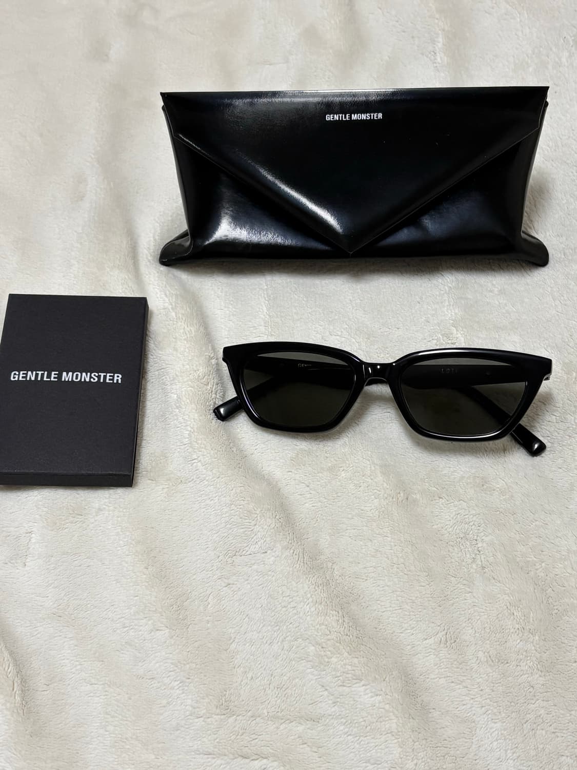 젠틀몬스터 로티 LOTI-01 상품이미지1